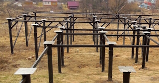 Свайный фундамент под ключ цена с установкой в Темрюке от 514 рублей/м2| установка свайного фундамента под дом под ключ недорого